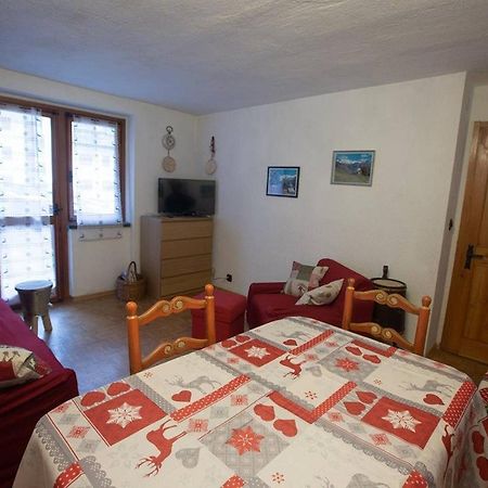 Joivy Flat For 6, In The Historic Town Pre-Saint-Didier Pré-Saint-Didier Exterior foto